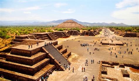 1324年のメキシコにおけるテオティワカン文明の崩壊: 都市国家の衰退とアステカ帝国の台頭