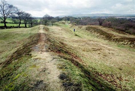  アントニヌス帝のハドリアヌス長城建設、ローマ帝国の軍事戦略とブリタンニア地方の社会構造への影響